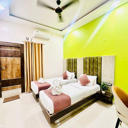 Hotel Sky International- Airport Zone Hyderabad Shamshabad Buitenkant foto