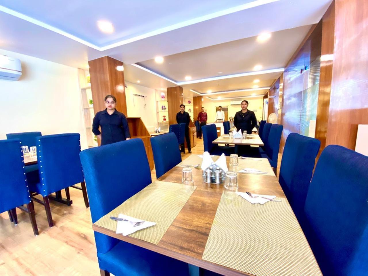 Hotel Sky International- Airport Zone Hyderabad Shamshabad Buitenkant foto