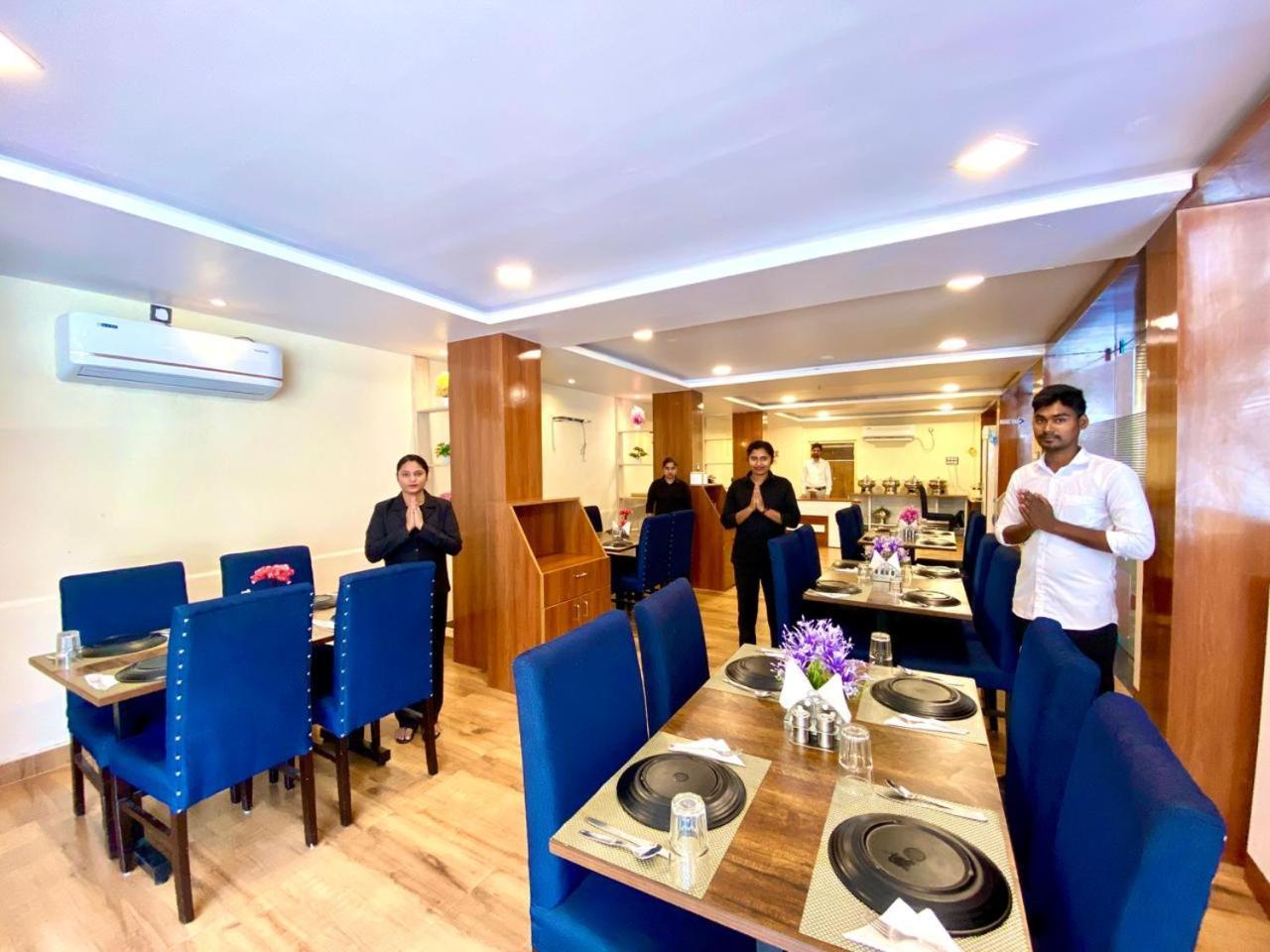 Hotel Sky International- Airport Zone Hyderabad Shamshabad Buitenkant foto