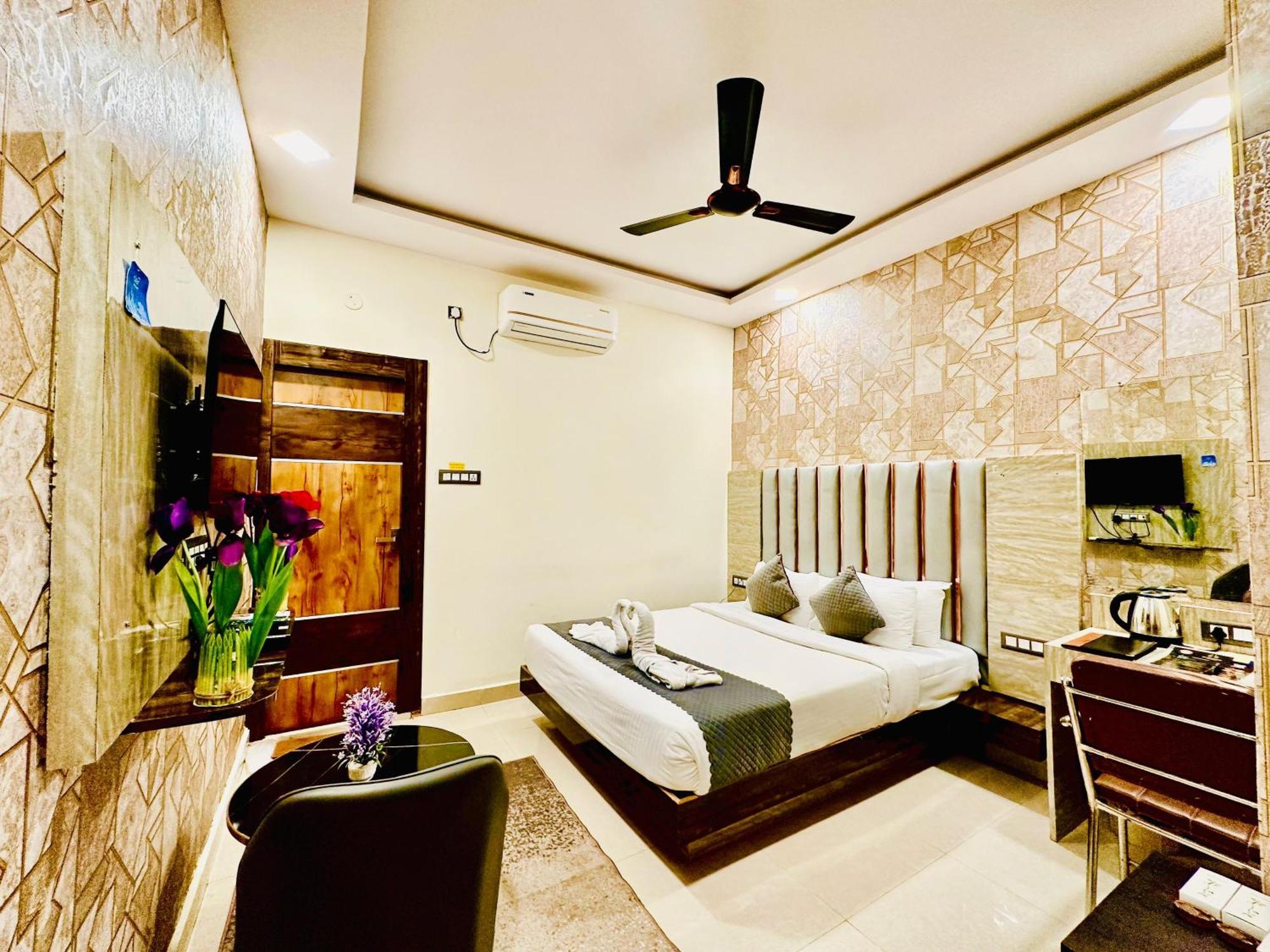 Hotel Sky International- Airport Zone Hyderabad Shamshabad Buitenkant foto
