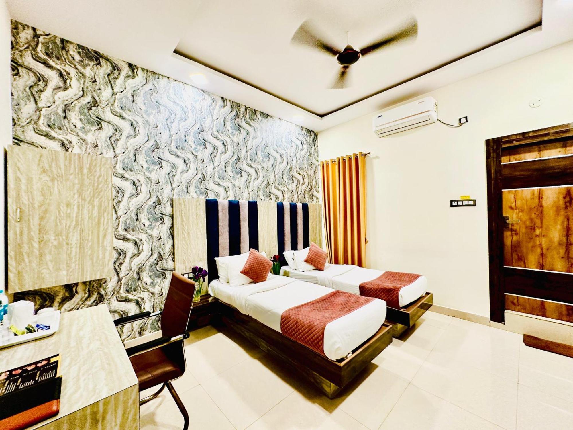 Hotel Sky International- Airport Zone Hyderabad Shamshabad Buitenkant foto