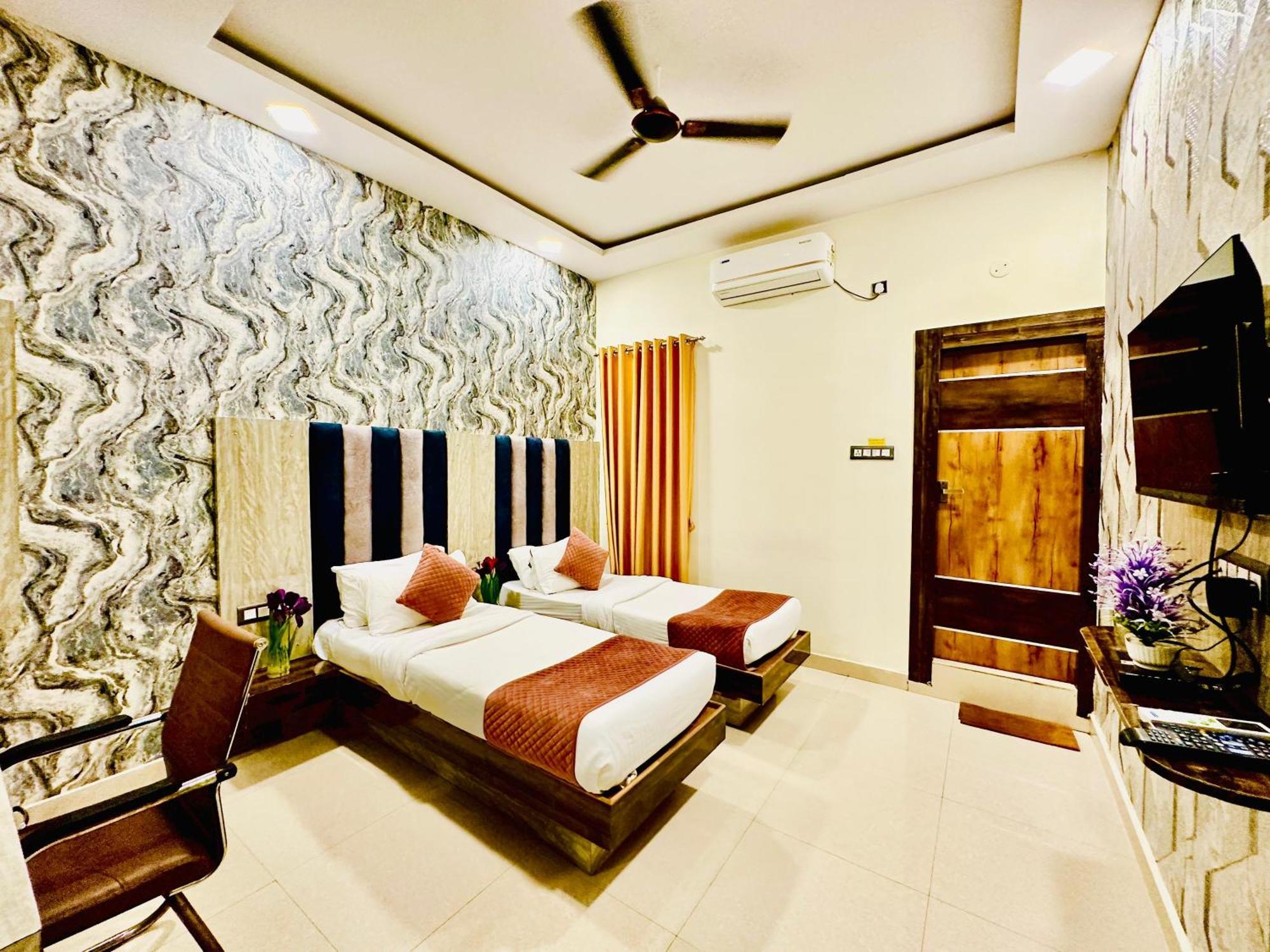 Hotel Sky International- Airport Zone Hyderabad Shamshabad Buitenkant foto