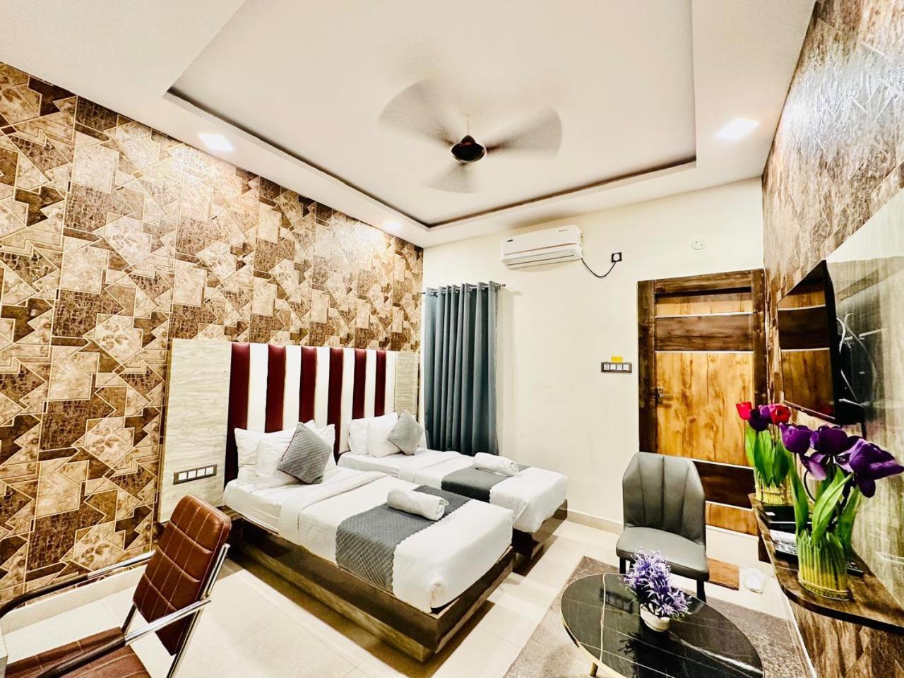 Hotel Sky International- Airport Zone Hyderabad Shamshabad Buitenkant foto