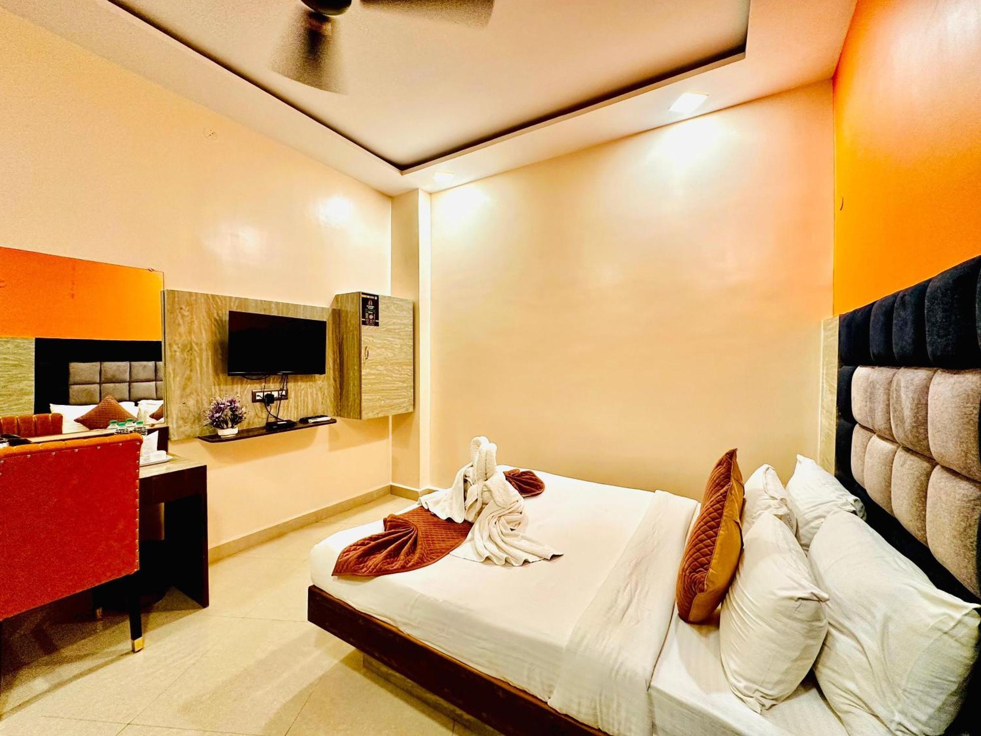 Hotel Sky International- Airport Zone Hyderabad Shamshabad Buitenkant foto