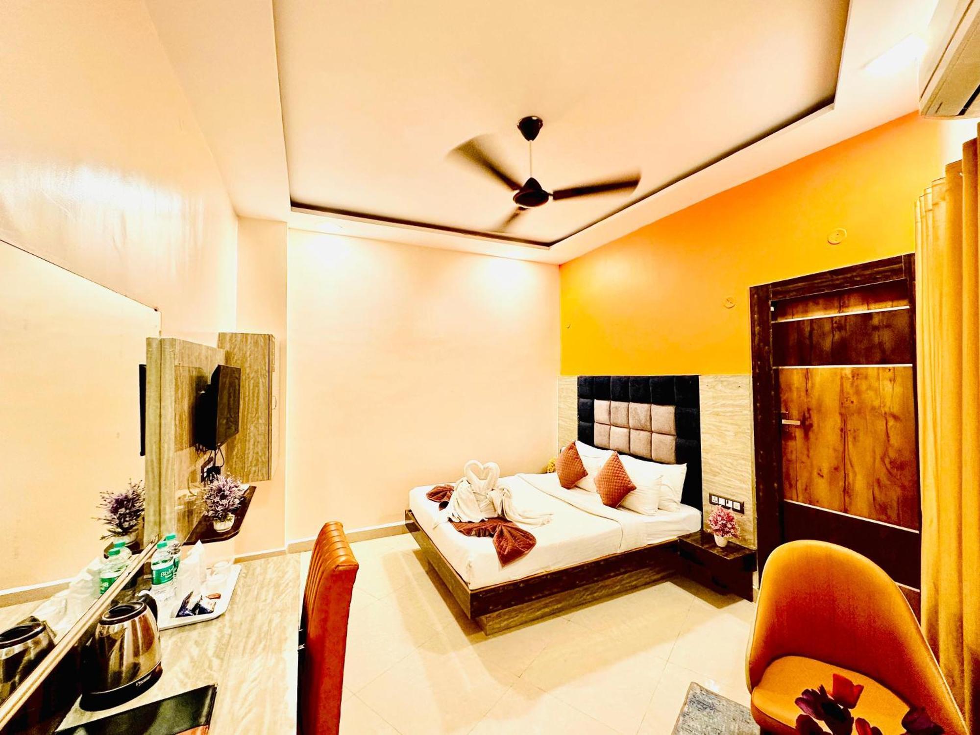 Hotel Sky International- Airport Zone Hyderabad Shamshabad Buitenkant foto