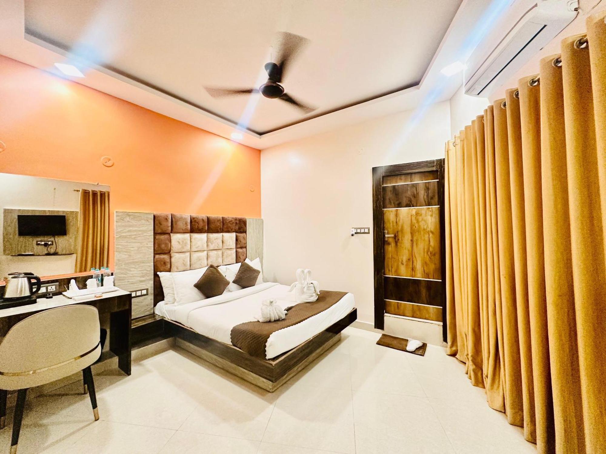 Hotel Sky International- Airport Zone Hyderabad Shamshabad Buitenkant foto